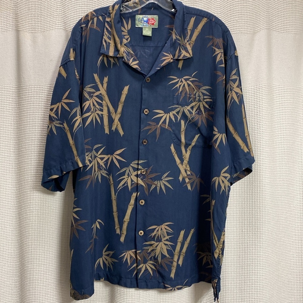 Hilo Hattie Button Down Shirt Mens XL Navy Blue Excellent Silk Bamboo Aloha